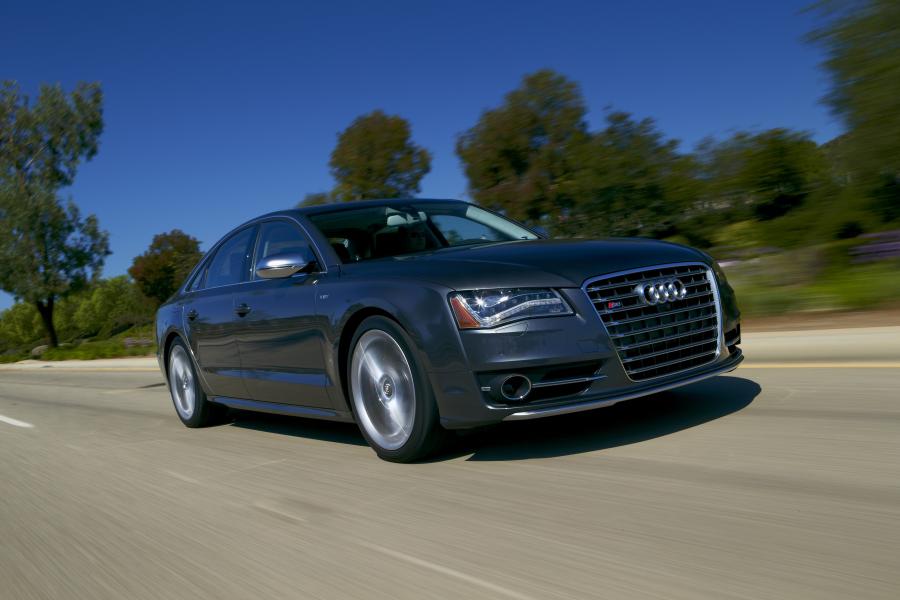  Audi S8 (D4) 2012 года  (NA) (фото 41 из 53)